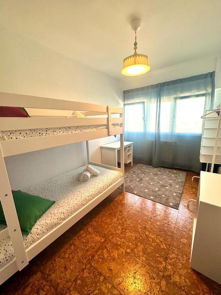 Apartamento Soleado Para 8 Personas En Santona Ngoại thất bức ảnh