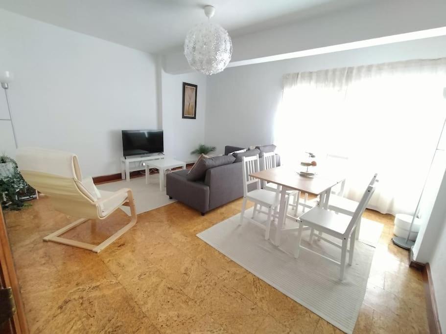 Apartamento Soleado Para 8 Personas En Santona Ngoại thất bức ảnh